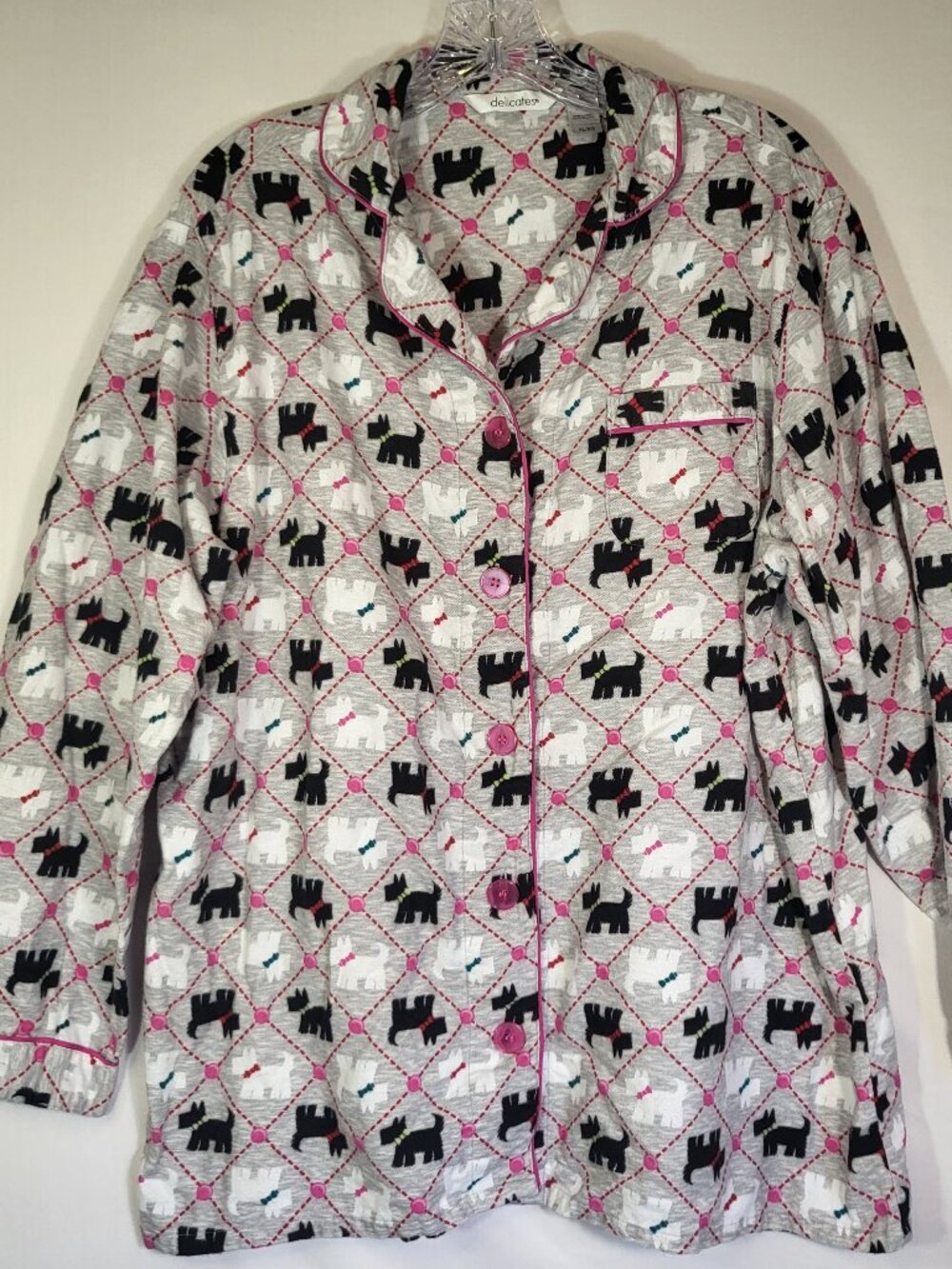 Delicates Woman's Button Down Long Sleeve Pajama Top Size XL Gray Dogs